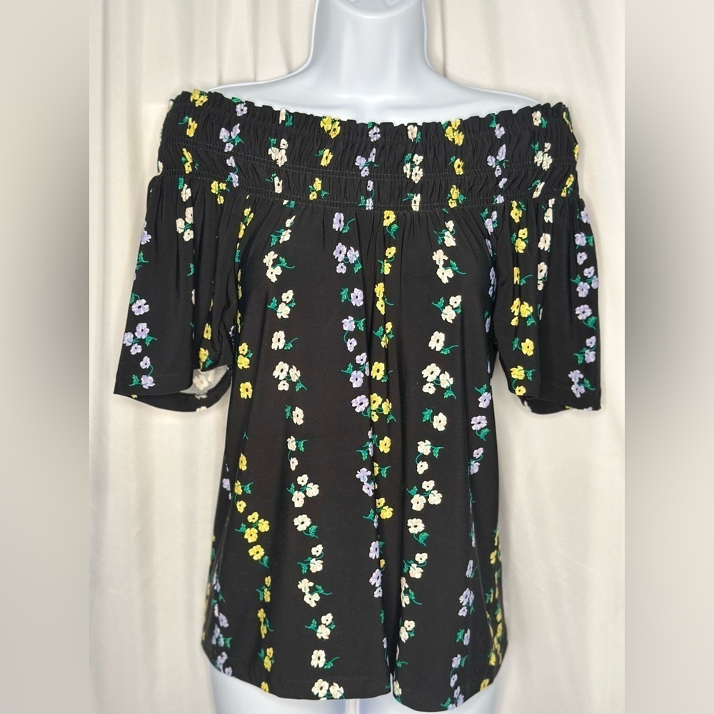Ann Taylor Smocked Black and Yellow Short Sleeve Blouse(824)